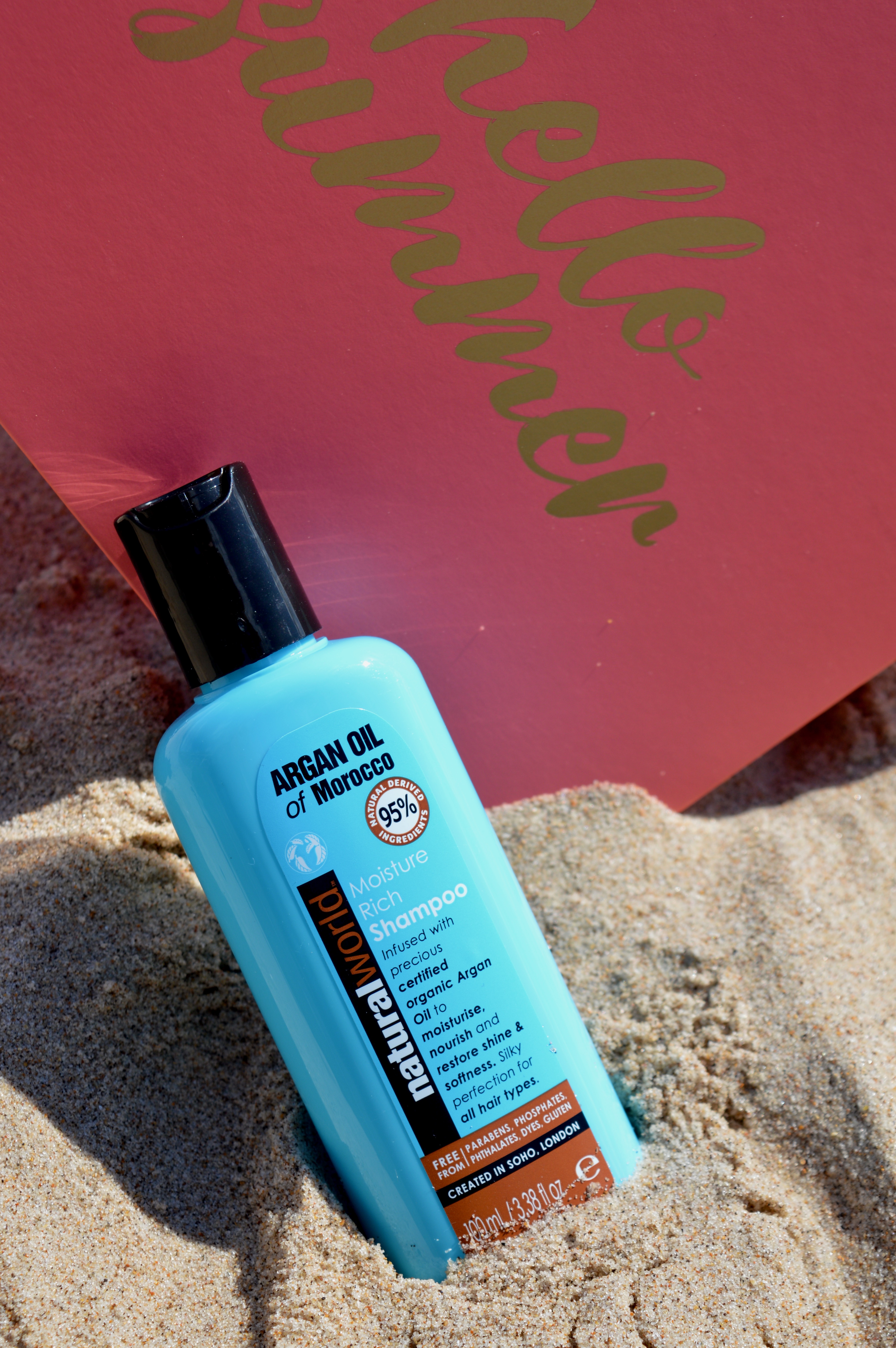 Hello Summer Moroccan-Argan-Oil-Hello-Summer-July-Glossybox-Subscription-Box-Elle-Blonde-Luxury-Lifestyle-Destination