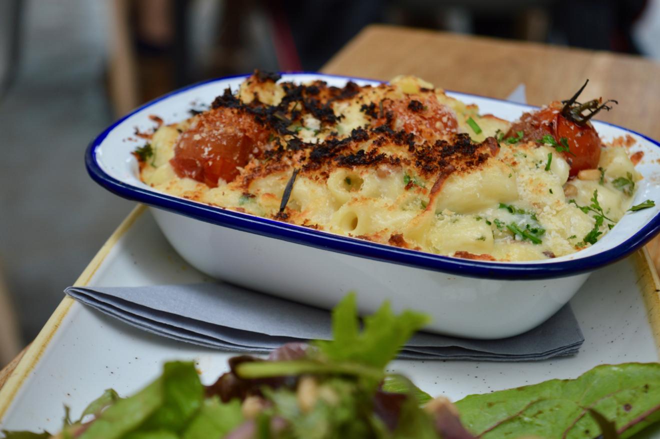 Mac-n-Cheese-Vauxhall-Crossland-X-The-Lingholm-Kitchen-Estate-Keswick-Lake-District-Elle-Blonde-Luxury-Lifestyle-Destination-Blog