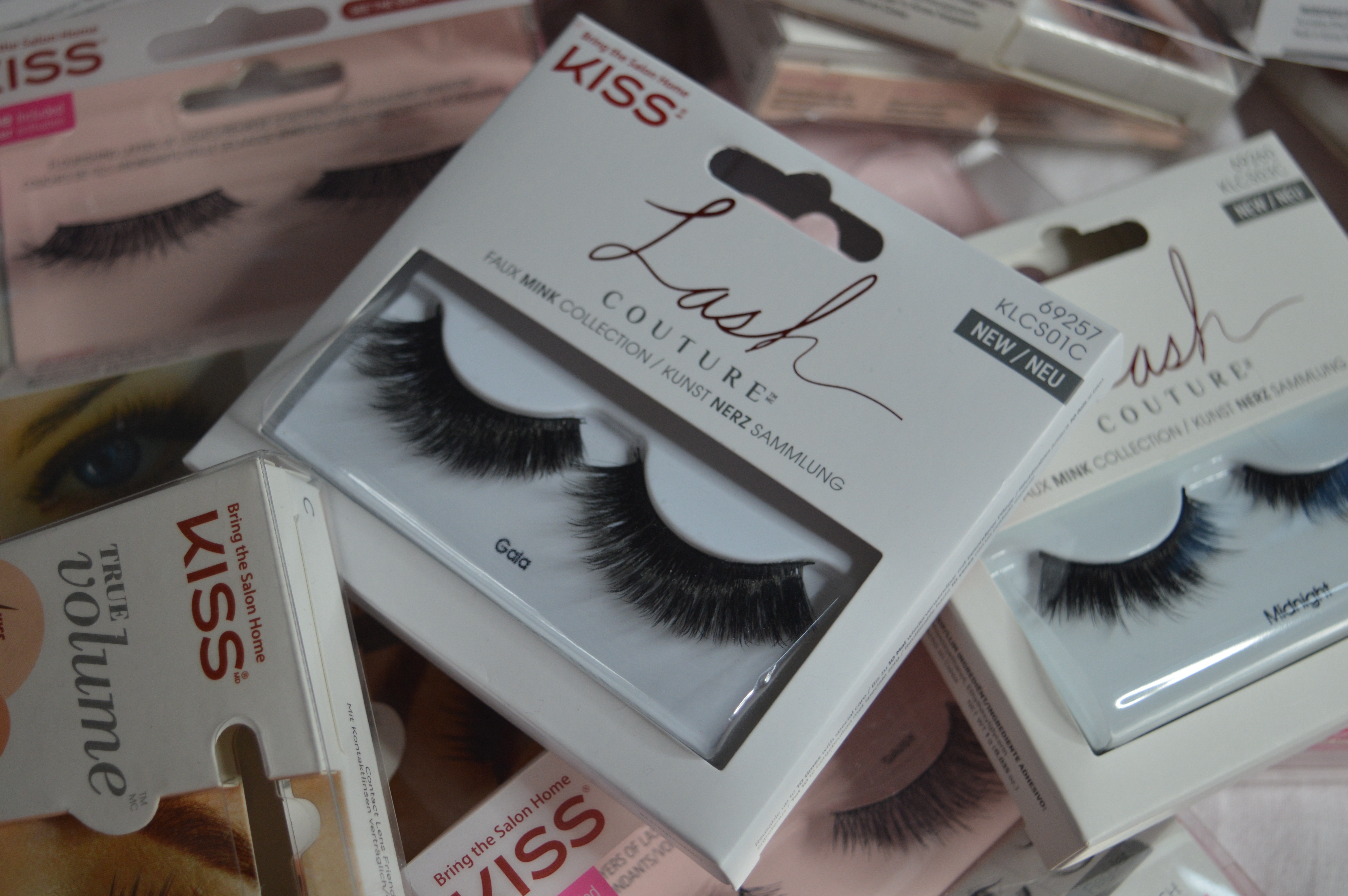 KISS nails & lashes beauty products elle blonde luxury lifestyle blog