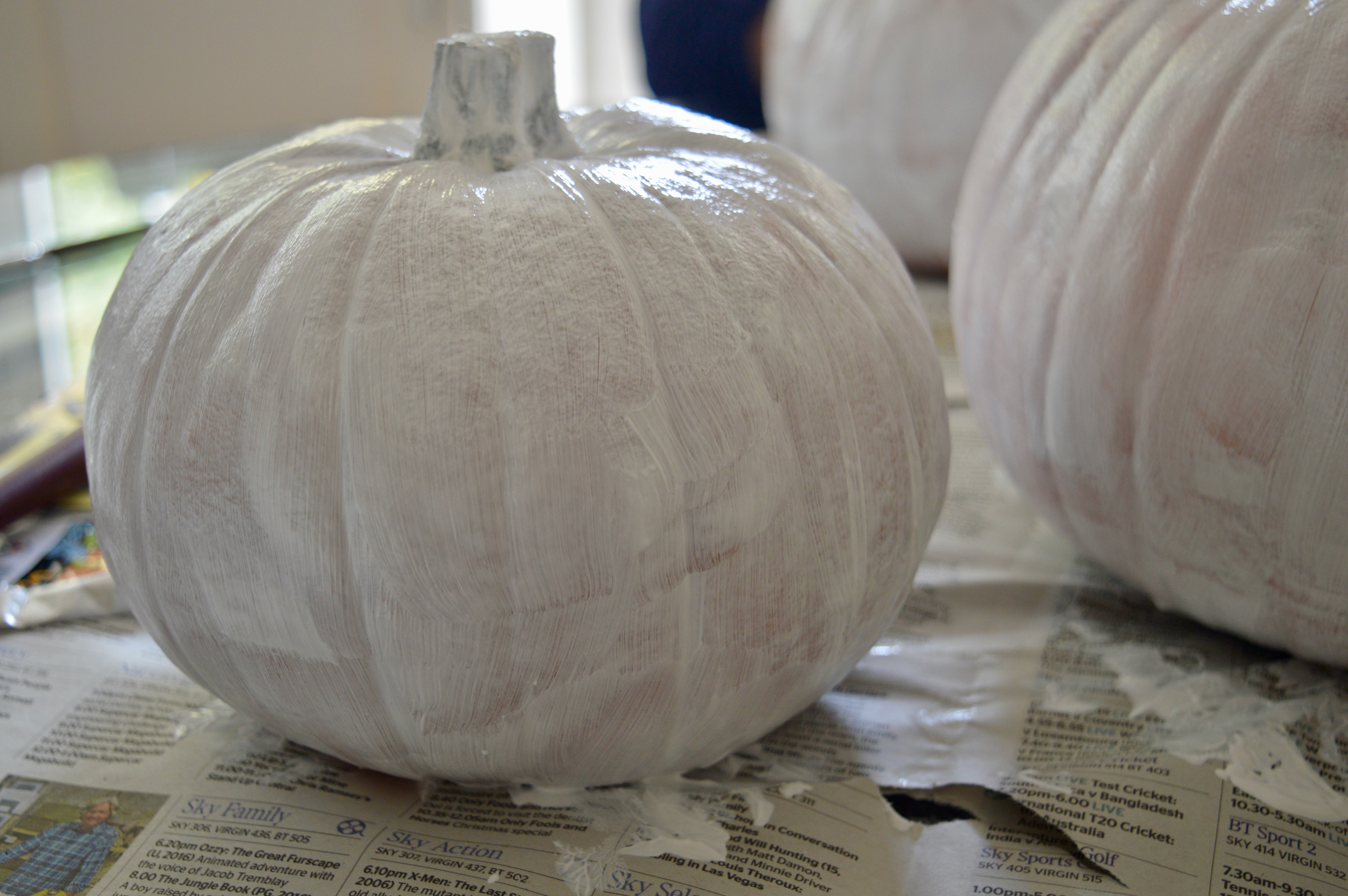 How to paint a pumpkin | Home Interiors | DIY Craft Project | White & Rose Gold | Elle Blonde Luxury Lifestyle Destination Blog