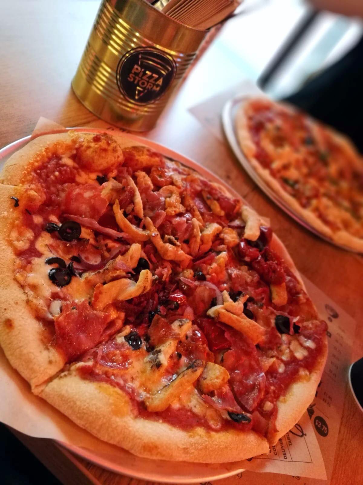 Eating in Newcastle | PizzaStorm - Pizza on the Go | We sent Newcastle Food Experience to check out this fast pizza joint in Newcastle. Check out their thoughts | Elle Blonde Luxury Lifestyle Destination Blog