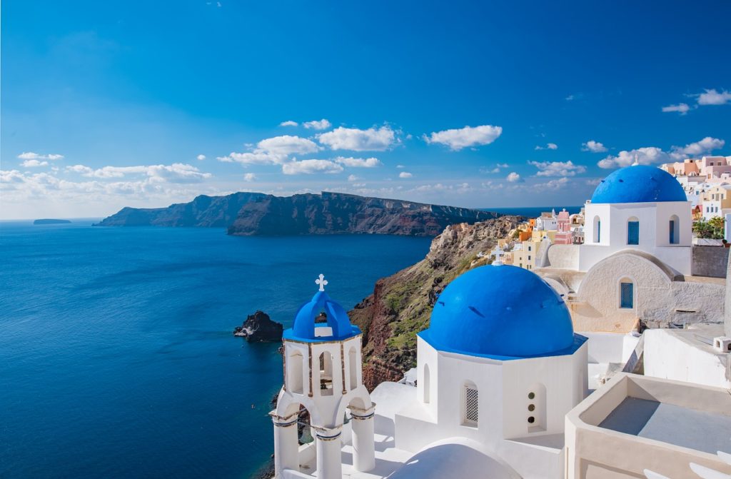 Why Santorini, Greece should be on your top 10 travel destinations to visit | Travel Bucket List & Guide | Elle Blonde Luxury Lifestyle Destination Blog