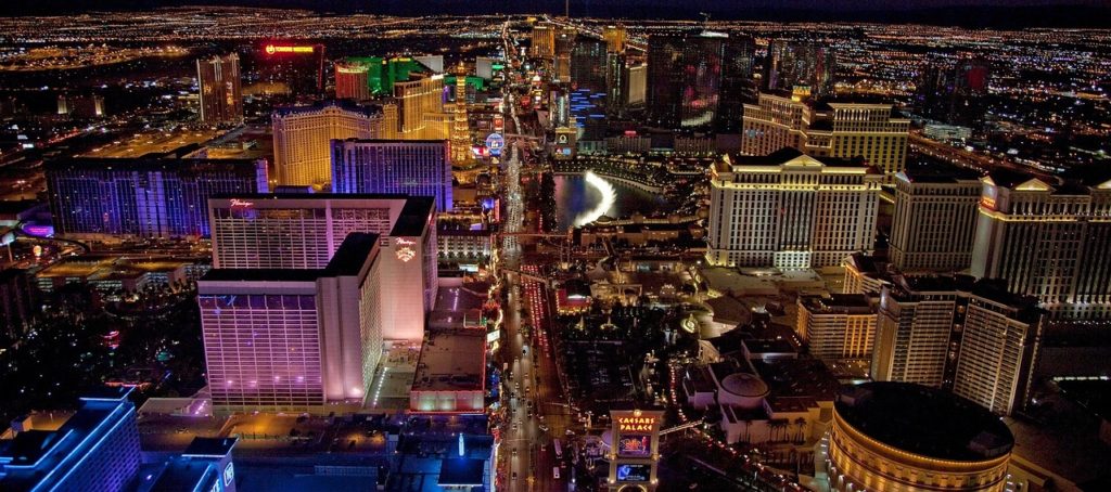 Helicopter Flight over The Strip | If you're looking for things to do in Las Vegas that don't involve gambling we've created the ultimate bucket list of our top 50 things to do in Sin City | From vacation inspo to top tips we have Las Vegas touring covered | Elle Blonde Luxury Lifestyle Destination Blog | First Trip to America