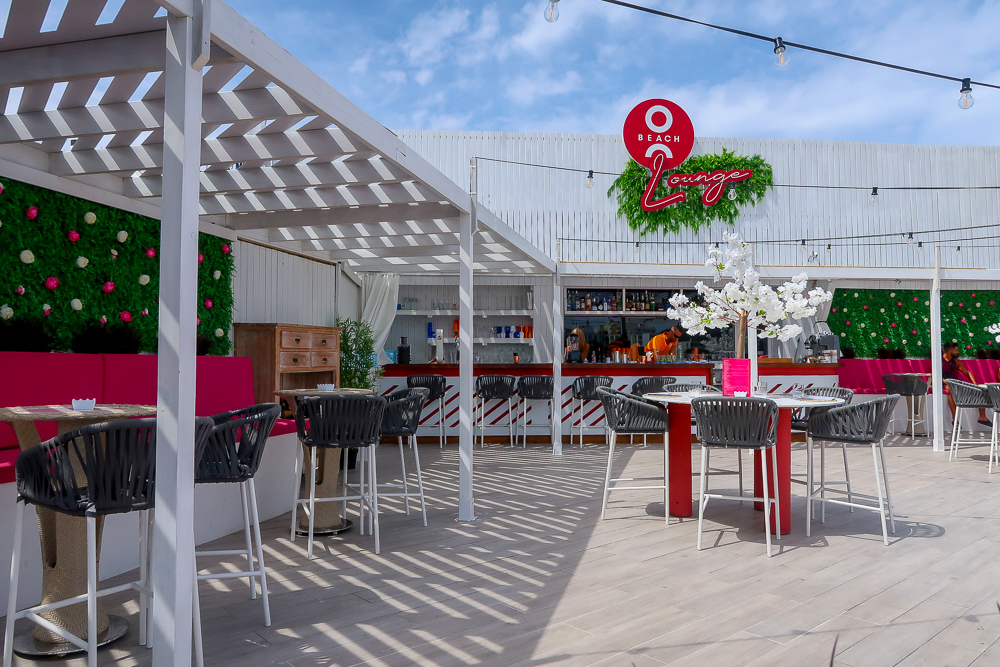 O Beach Lounge | Where's good to eat in San Antonio Ibiza, restaurant and food guide | Travel Tips | Elle Blonde Luxury Lifestyle Destination Blog