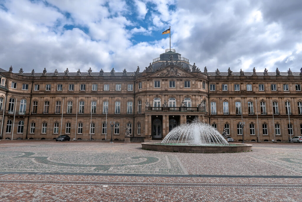 Walking tour of Stuttgart | What to do when visiting Stuttgart for the first time | Germany travel guide | Elle Blonde Luxury Lifestyle Destination Blog