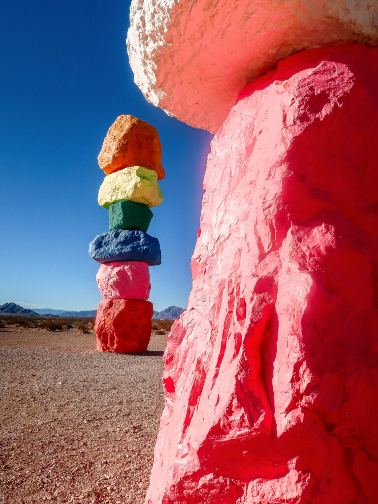 7 Magic Mountains in Jean | 7 Night Itinerary for Las Vegas | If you're looking to plan things to do in Vegas here's what we got up to on our 6th visit | Travel Tips | Elle Blonde Luxury Lifestyle Destination Blog