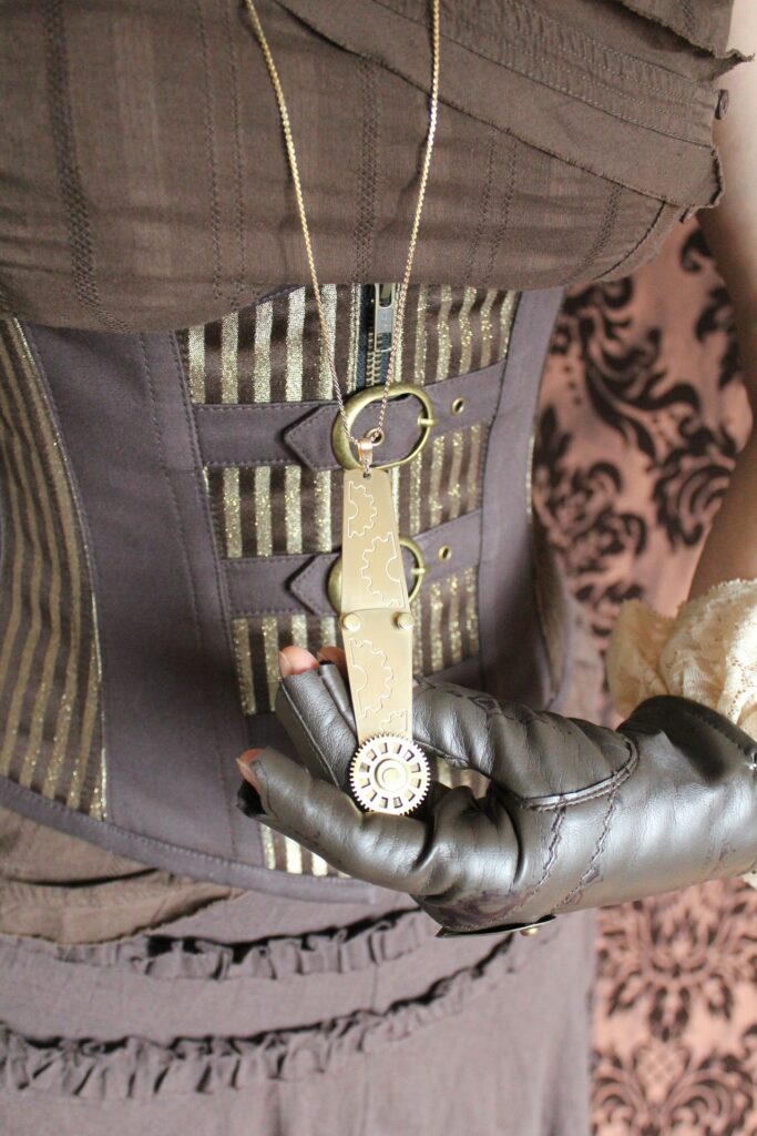 5 Fashion Tips for Steampunk Fashion | Elle Blonde Luxury Lifestyle Destination Blog