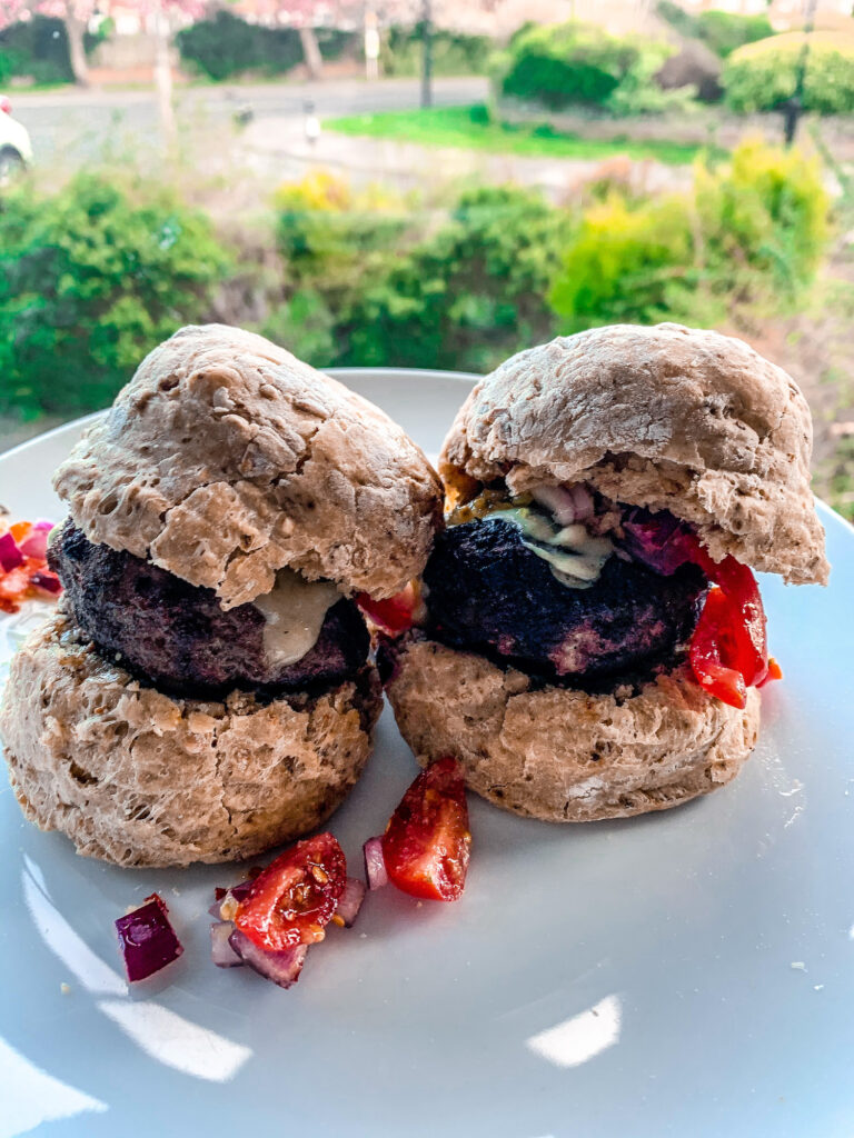 Homemade Turkey Burgers Recipe | Nutritional Information Facts | Quarantine Homemade Left Over Cupboard Store Item Recipes | Elle Blonde Luxury Lifestyle Destination Blog