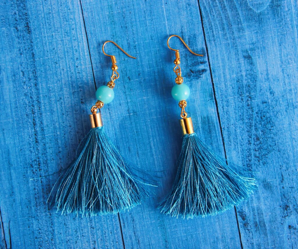 Blue Tassel Earrings | 5 Ways To Wear Earrings To Help Them Be More Flattering | Fashion & Style | Elle Blonde Luxury Lifestyle Destination Blog