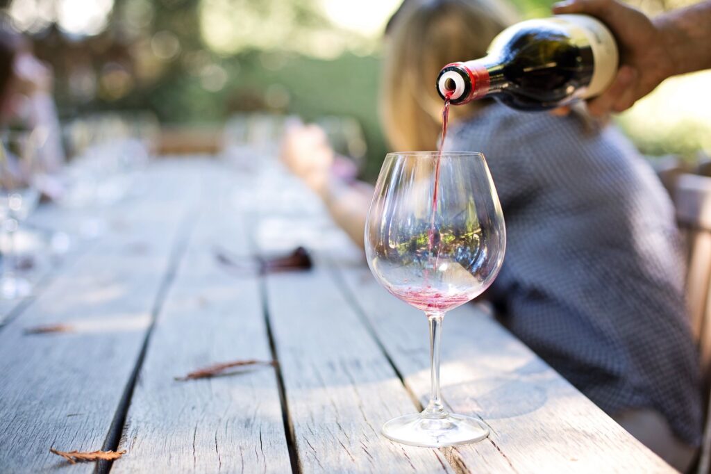 Top Tips For Attending Wine Tasting Lessons | Elle Blonde Luxury Lifestyle Destination Blog