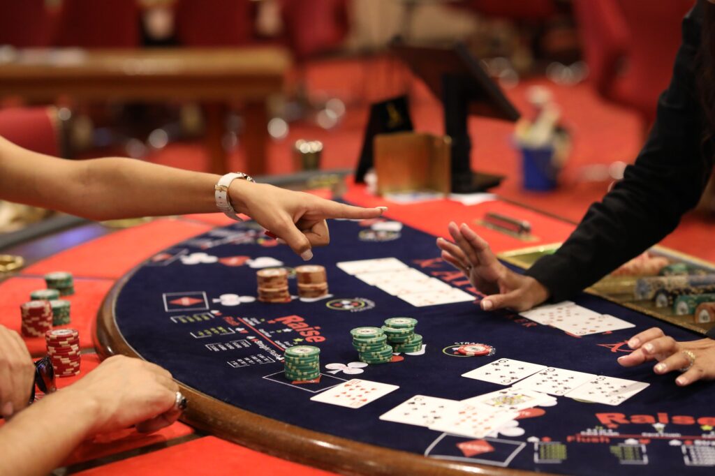 How To Participate In Blackjack & Poker Tournaments At Casino Hobart | Elle Blonde Luxury Lifestyle Destination Blog | Casino Games