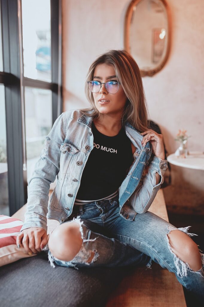 5 things that may help to convince your teen to wear glasses | Fashion | Elle Blonde Luxury Lifestyle Destination Blog | How To Choose The Right Prescription Glasses