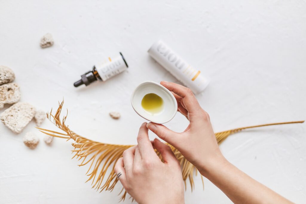 How Do Full Spectrum CBD Products Benefit You? | Beauty | Elle Blonde Luxury Lifestyle Destination Blog