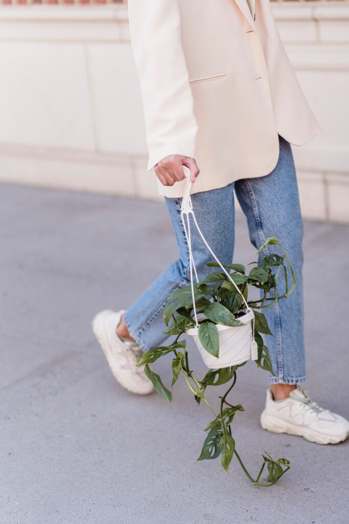 How to create the perfect vertical garden planter in your garden | Home Interiors | Elle Blonde Luxury Lifestyle Destination Blog