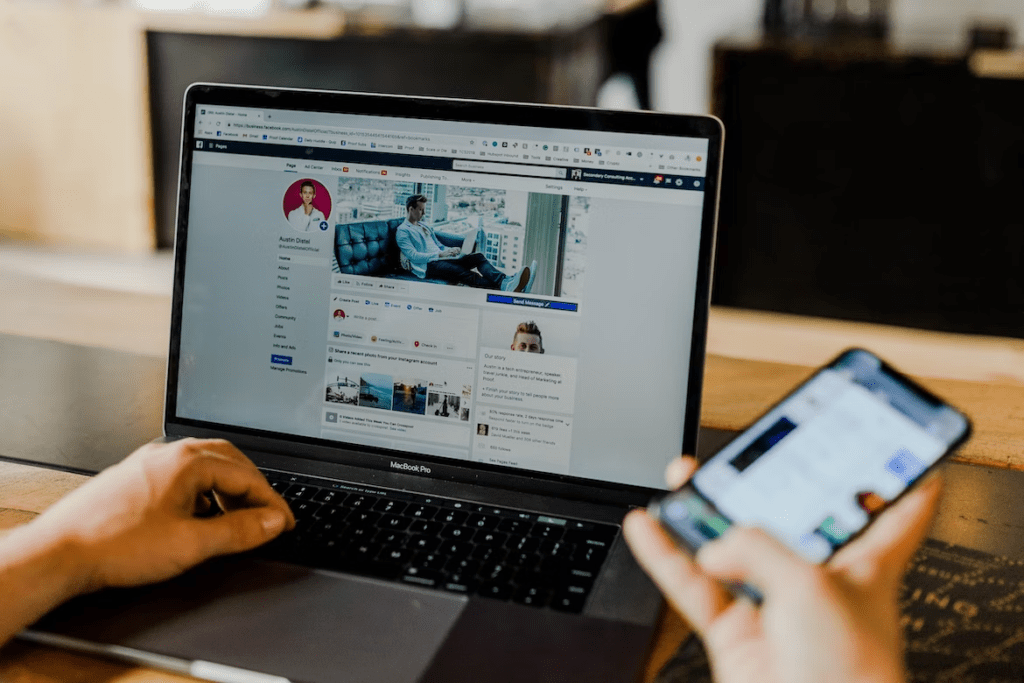 9 Tips for Leveraging Social Platforms in Your Digital Marketing Efforts | Business Tips | Elle Blonde Luxury Lifestyle Destination Blog | University
