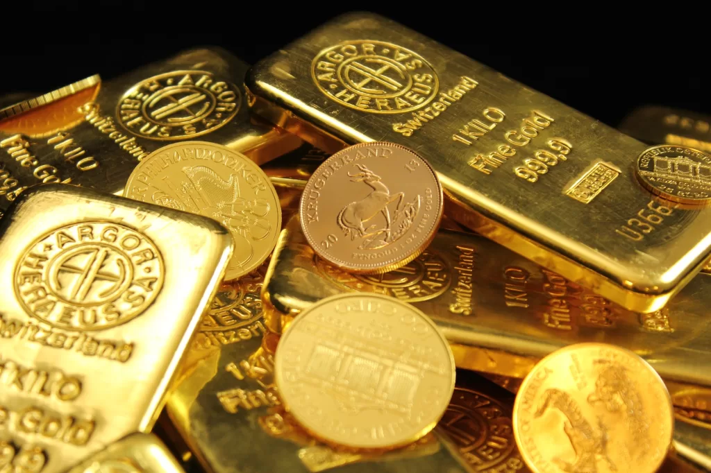 How to Invest in Gold: An Investor's Guide | Finance | Elle Blonde Luxury Lifestyle Destination Blog